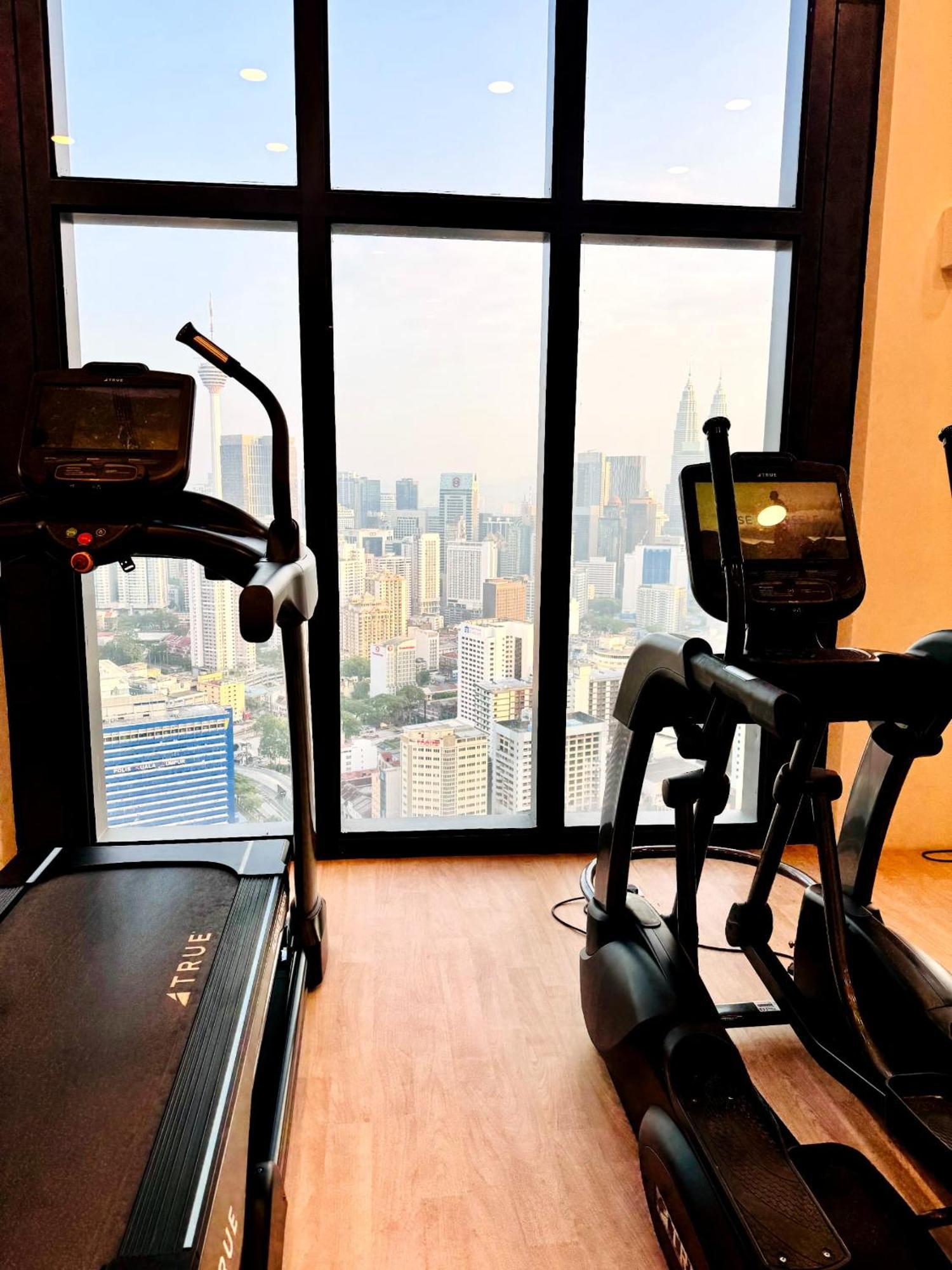 Lucantia Serviced Suites Kuala Lumpur Exterior photo