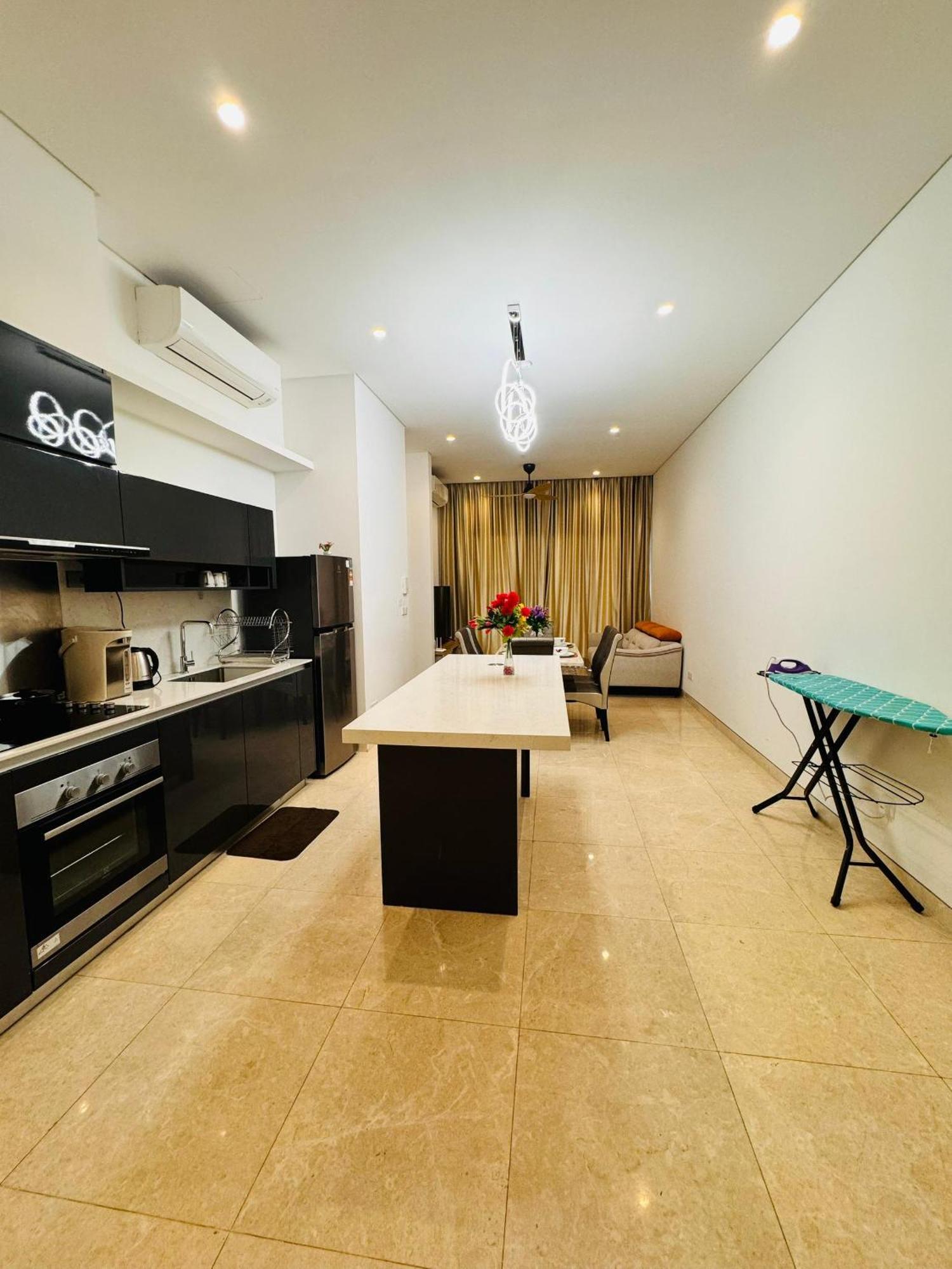 Lucantia Serviced Suites Kuala Lumpur Exterior photo